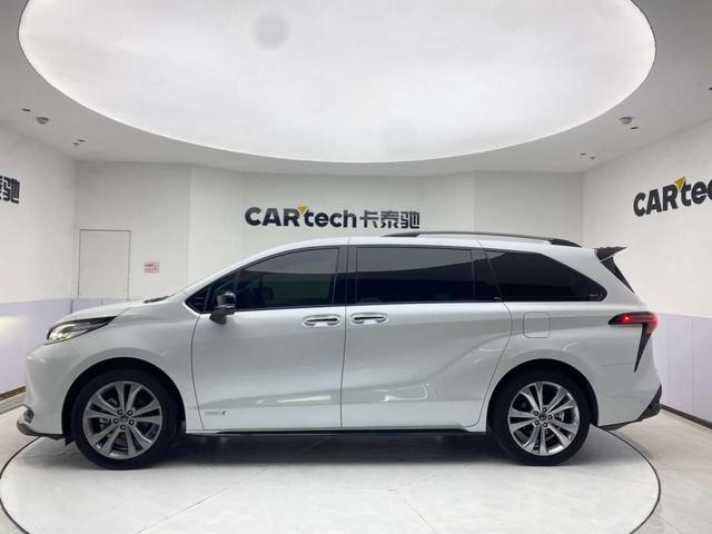 Toyota Sienna 2024 thumb 5