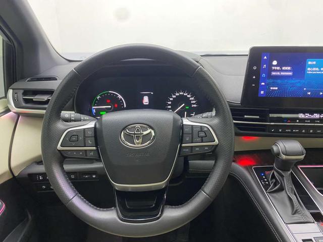 Toyota Sienna 2024 thumb 11