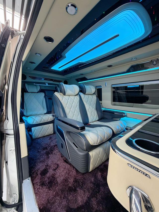 Toyota HiAce 2022 thumb 6