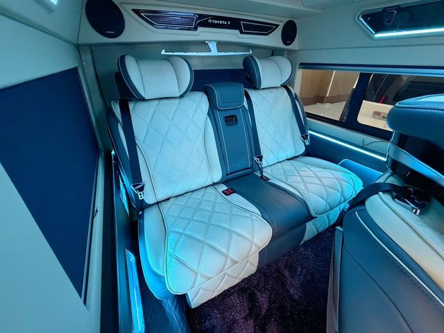 Toyota HiAce 2022 thumb 8