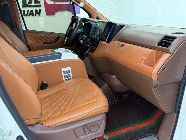 Toyota HiAce 2022 thumb 6