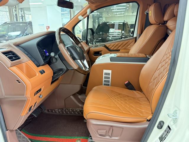 Toyota HiAce 2022 thumb 7