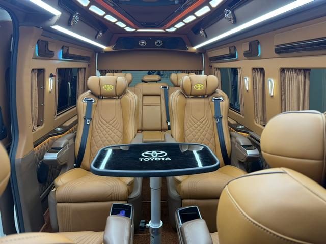 Toyota HiAce 2022 thumb 8