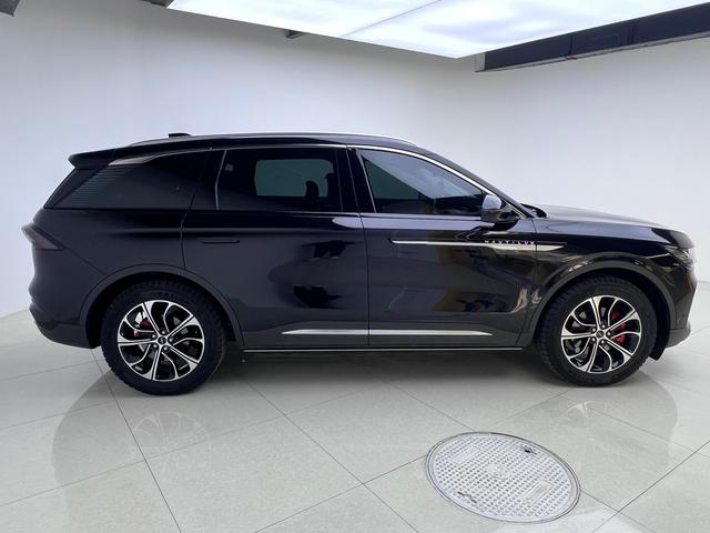 Lincoln Navigator 2023 thumb 5