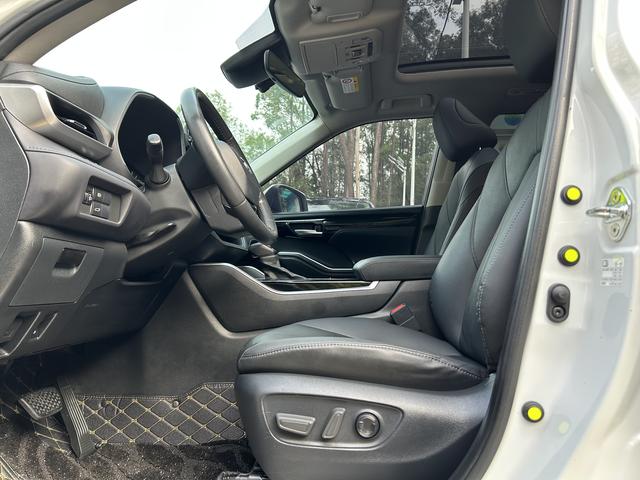 Toyota Highlander 2022 thumb 6