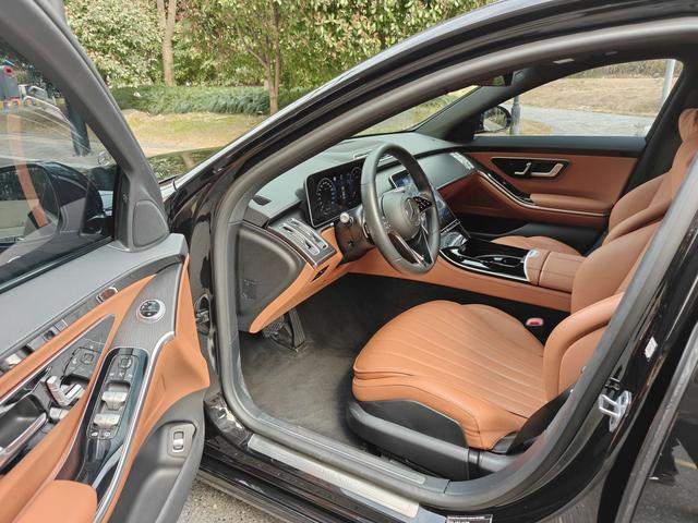 Mercedes-Benz S-Class 2024 thumb 6