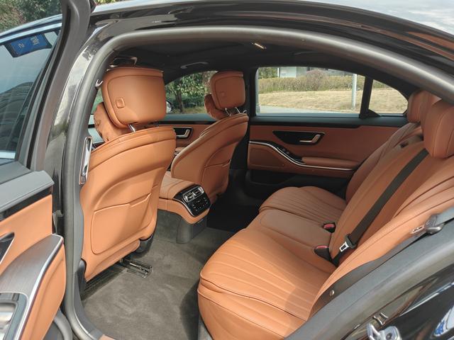 Mercedes-Benz S-Class 2024 thumb 7