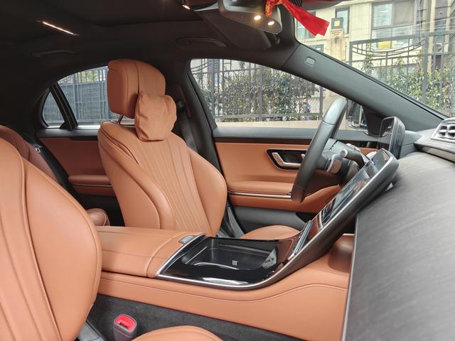 Mercedes-Benz S-Class 2024 thumb 10