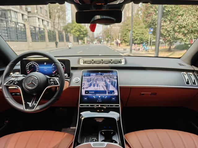 Mercedes-Benz S-Class 2024 thumb 11
