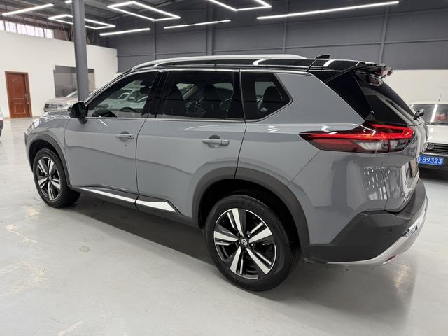 Nissan X-Trail 2021 thumb 2