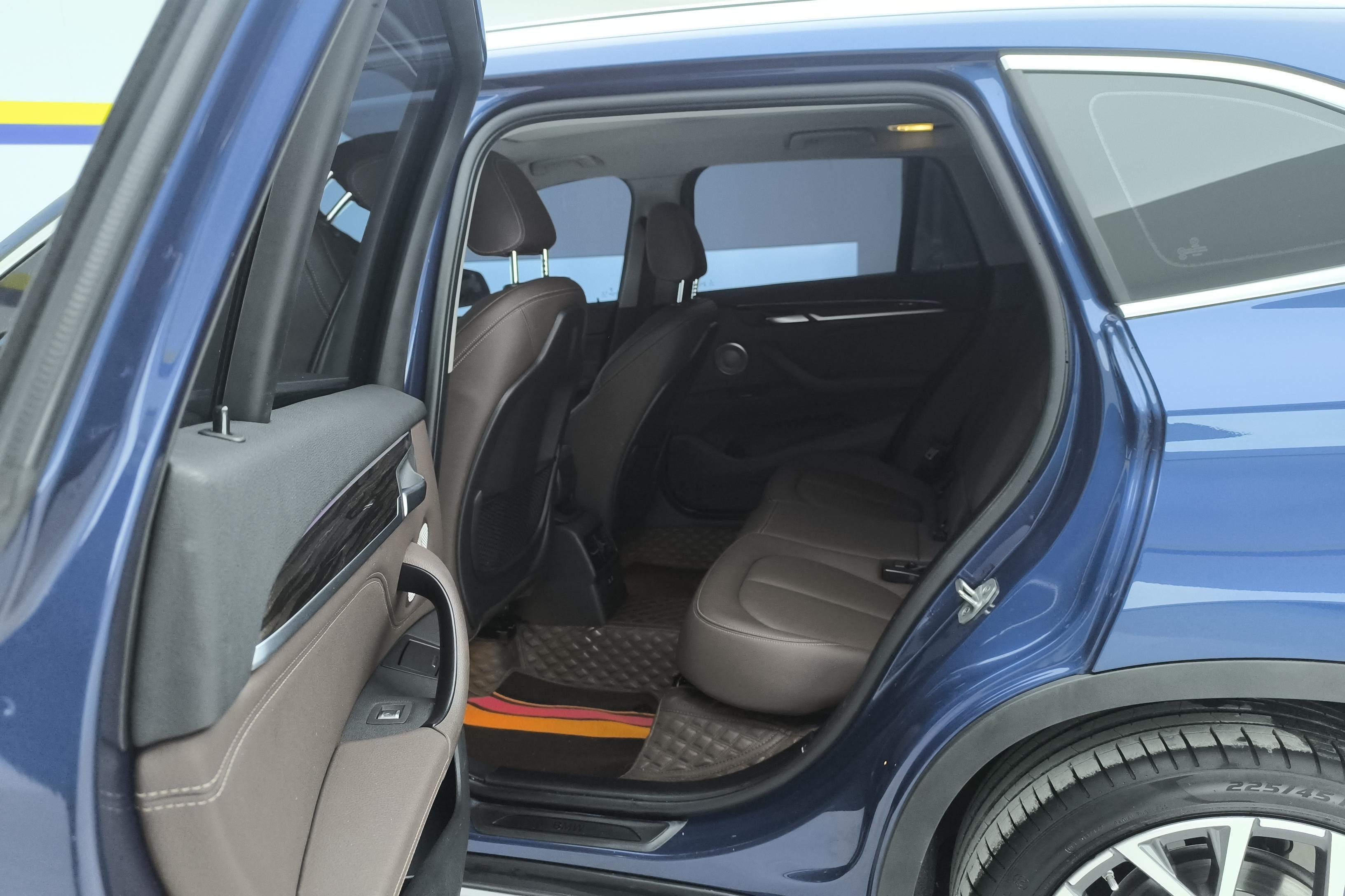 BMW X1 2021 thumb 11