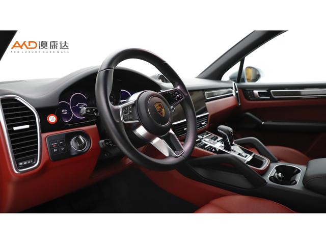 Porsche Cayenne 2022 thumb 3