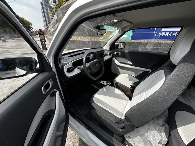 Geely Panda 2025 thumb 3