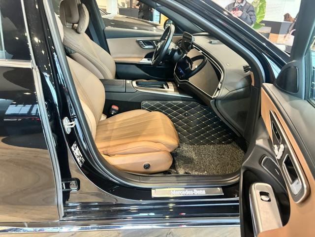 Mercedes-Benz E-Class 2024 thumb 11