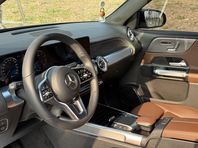 Mercedes-Benz GLB 2023 thumb 2
