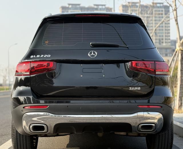 Mercedes-Benz GLB 2023 thumb 8