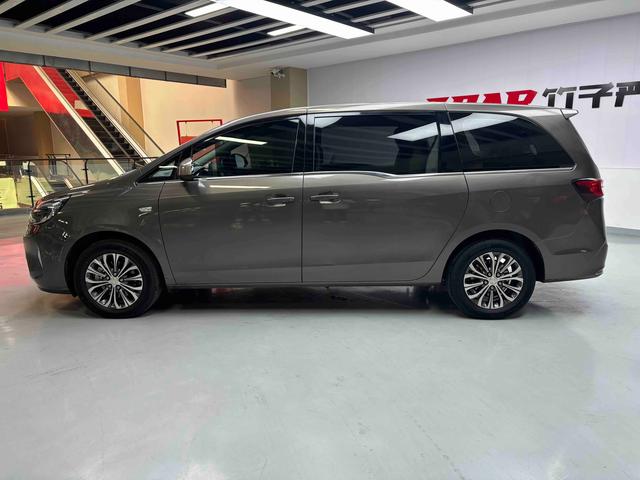 Buick GL8 2022 thumb 2