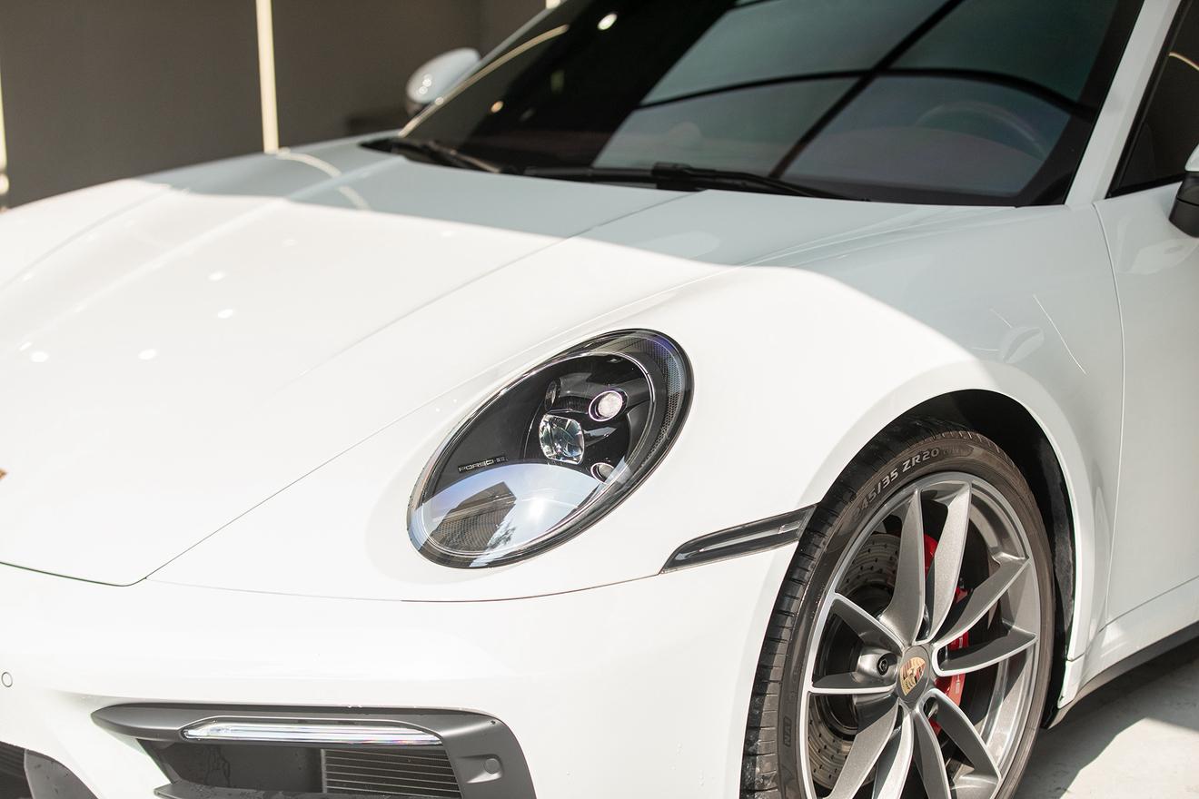 Porsche 911 2023 thumb 7