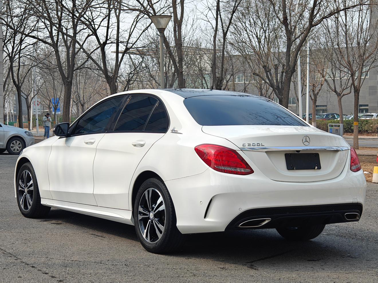 Mercedes-Benz C-Class 2016 thumb 2