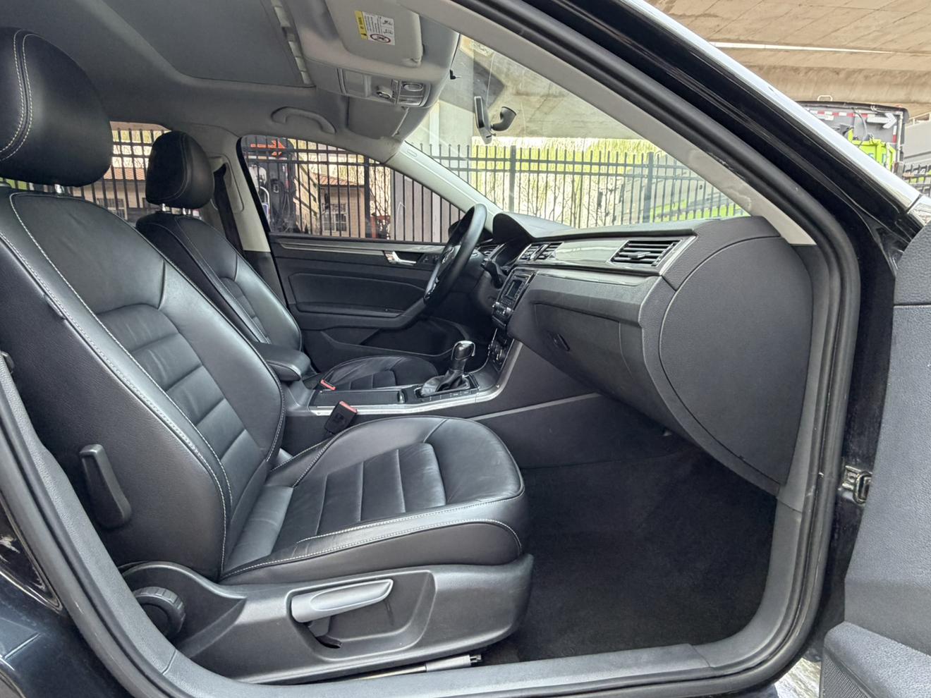 Volkswagen Passat 2017 thumb 7