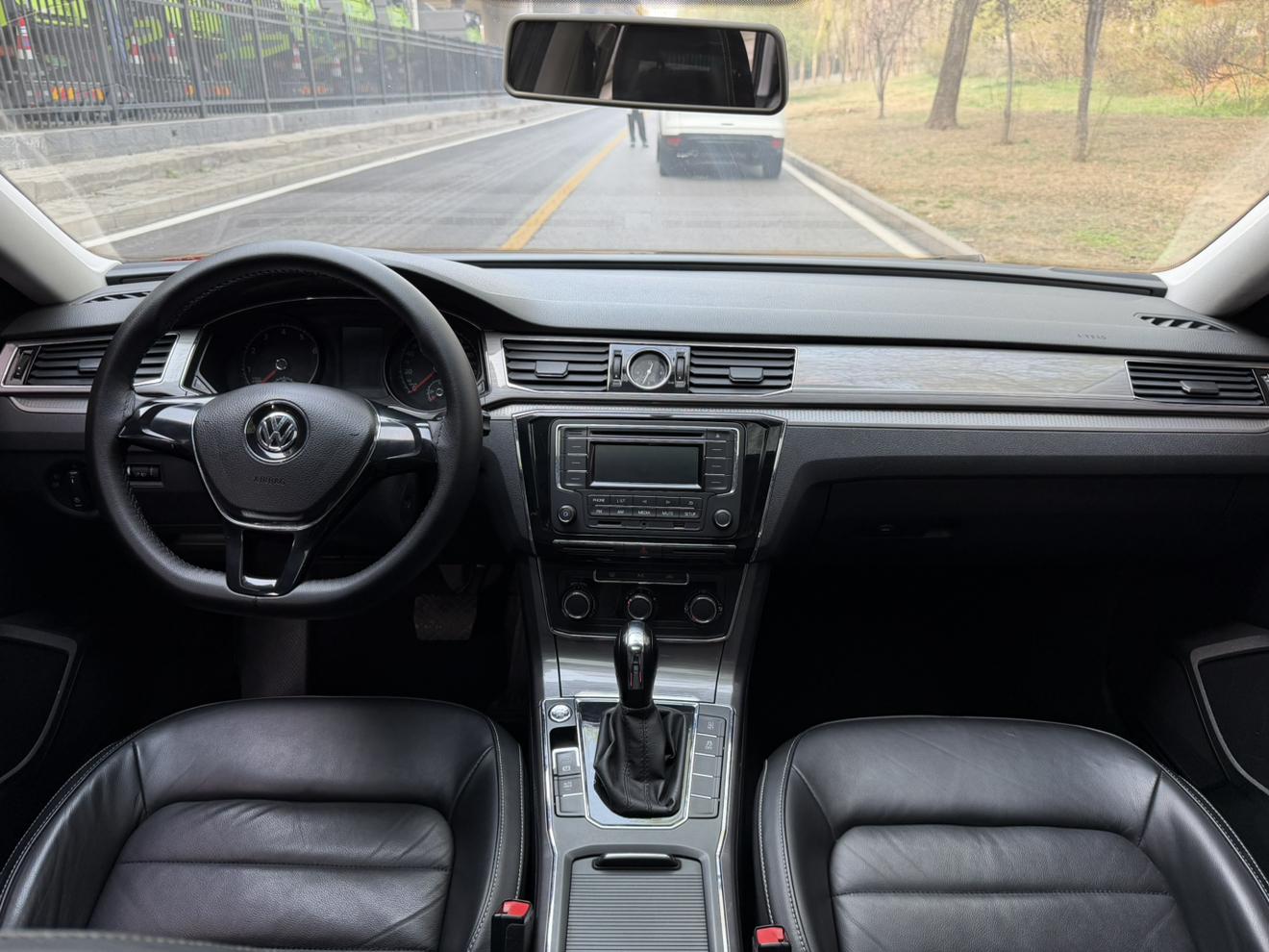 Volkswagen Passat 2017 thumb 11