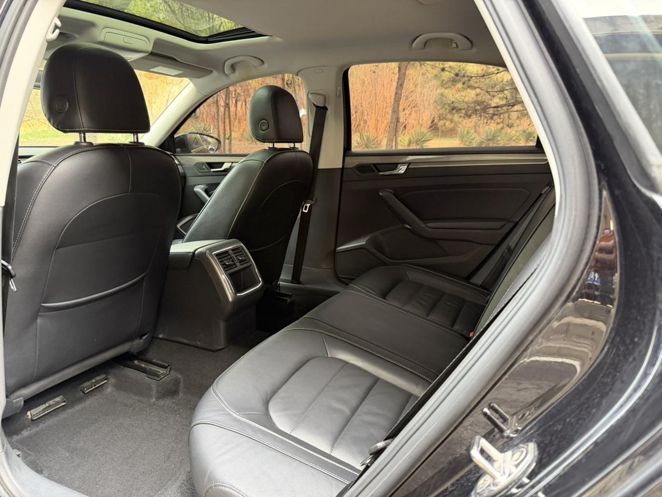 Volkswagen Passat 2017 thumb 12