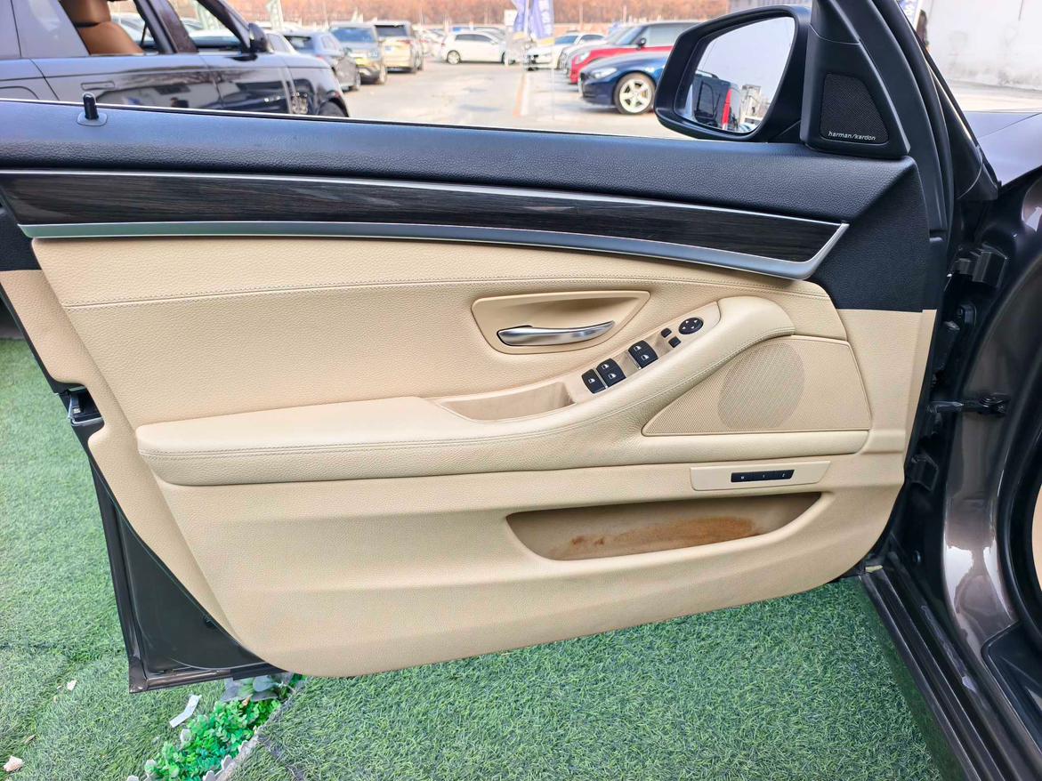 BMW BMW 2013 thumb 8