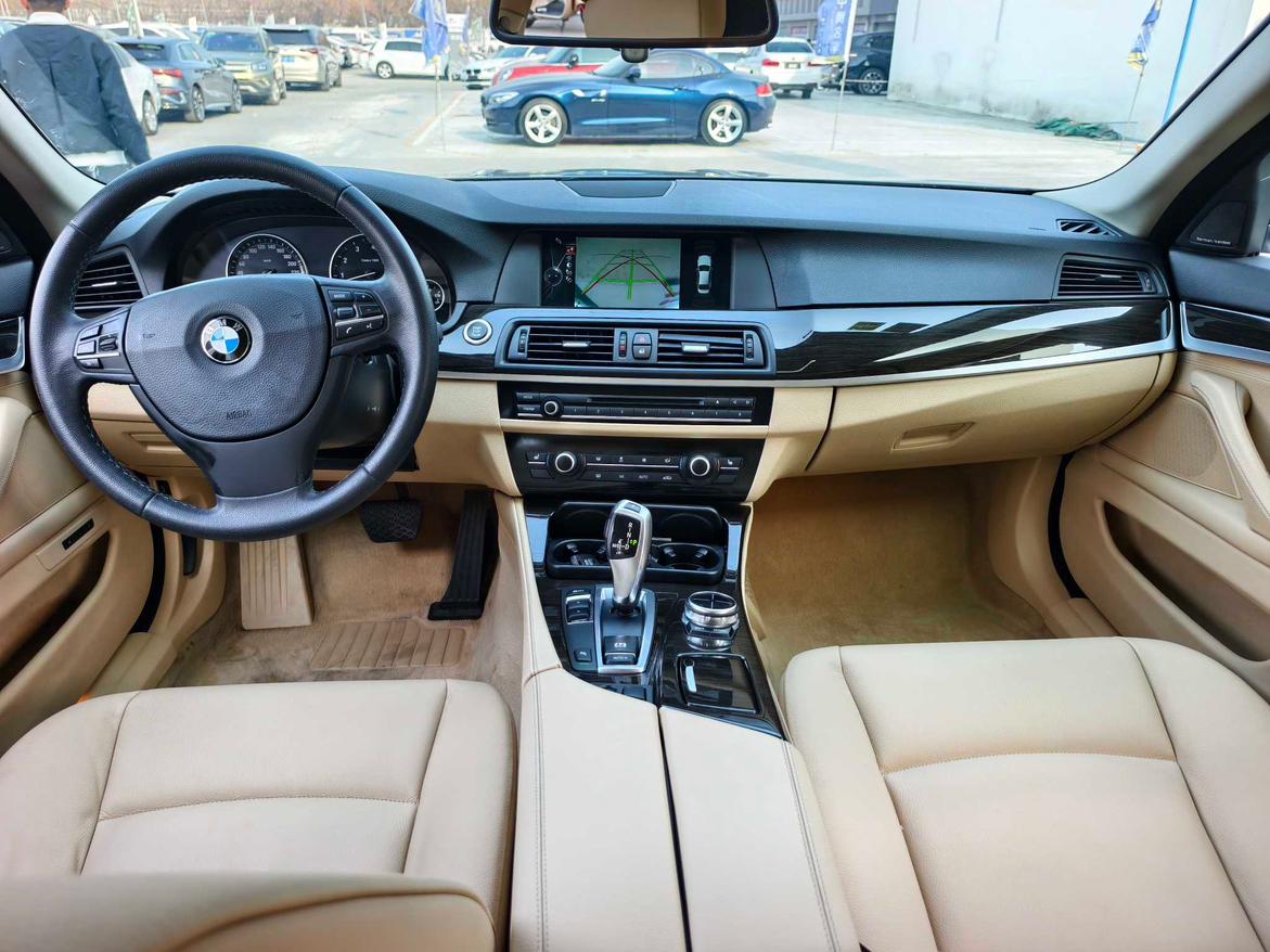 BMW BMW 2013 thumb 11