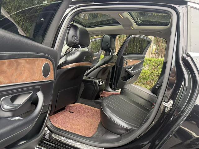 Mercedes-Benz E-Class 2016 thumb 10
