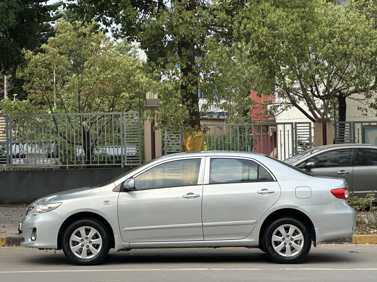 Toyota Corolla 2013 thumb 2