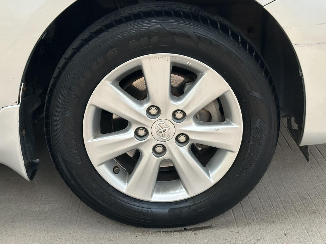 Toyota Corolla 2013 thumb 12