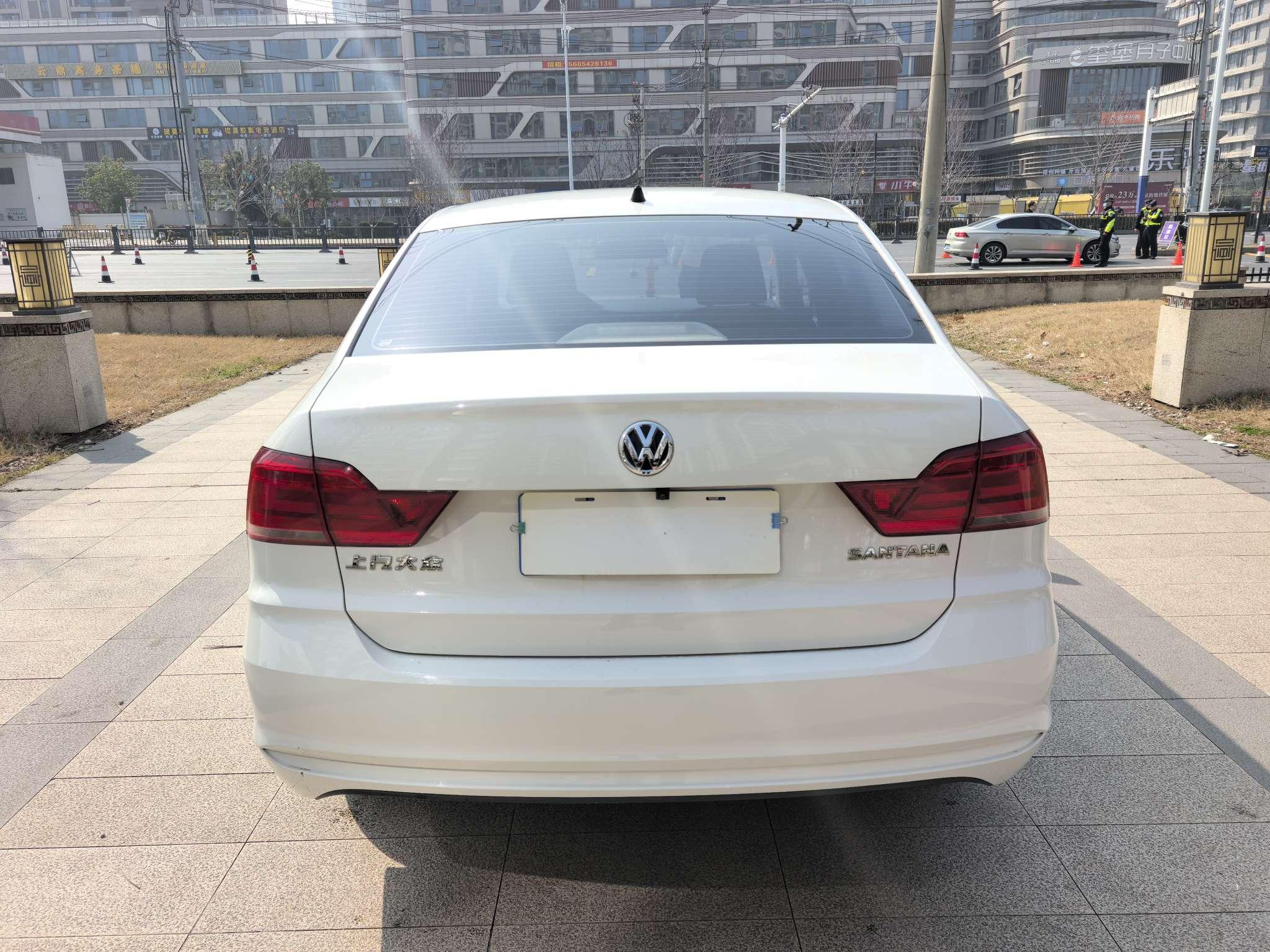 Volkswagen Santana 2019 thumb 3