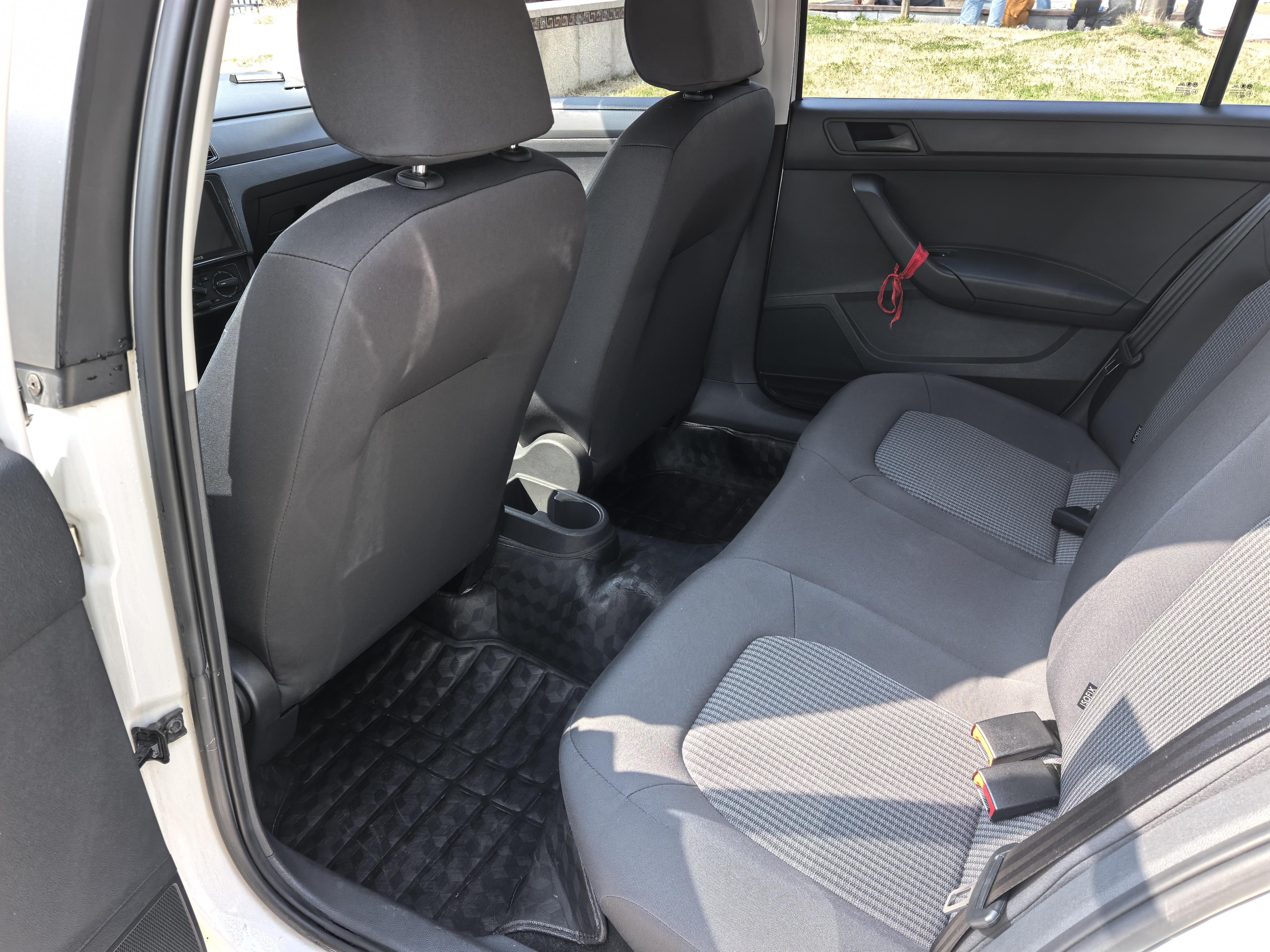Volkswagen Santana 2019 thumb 10