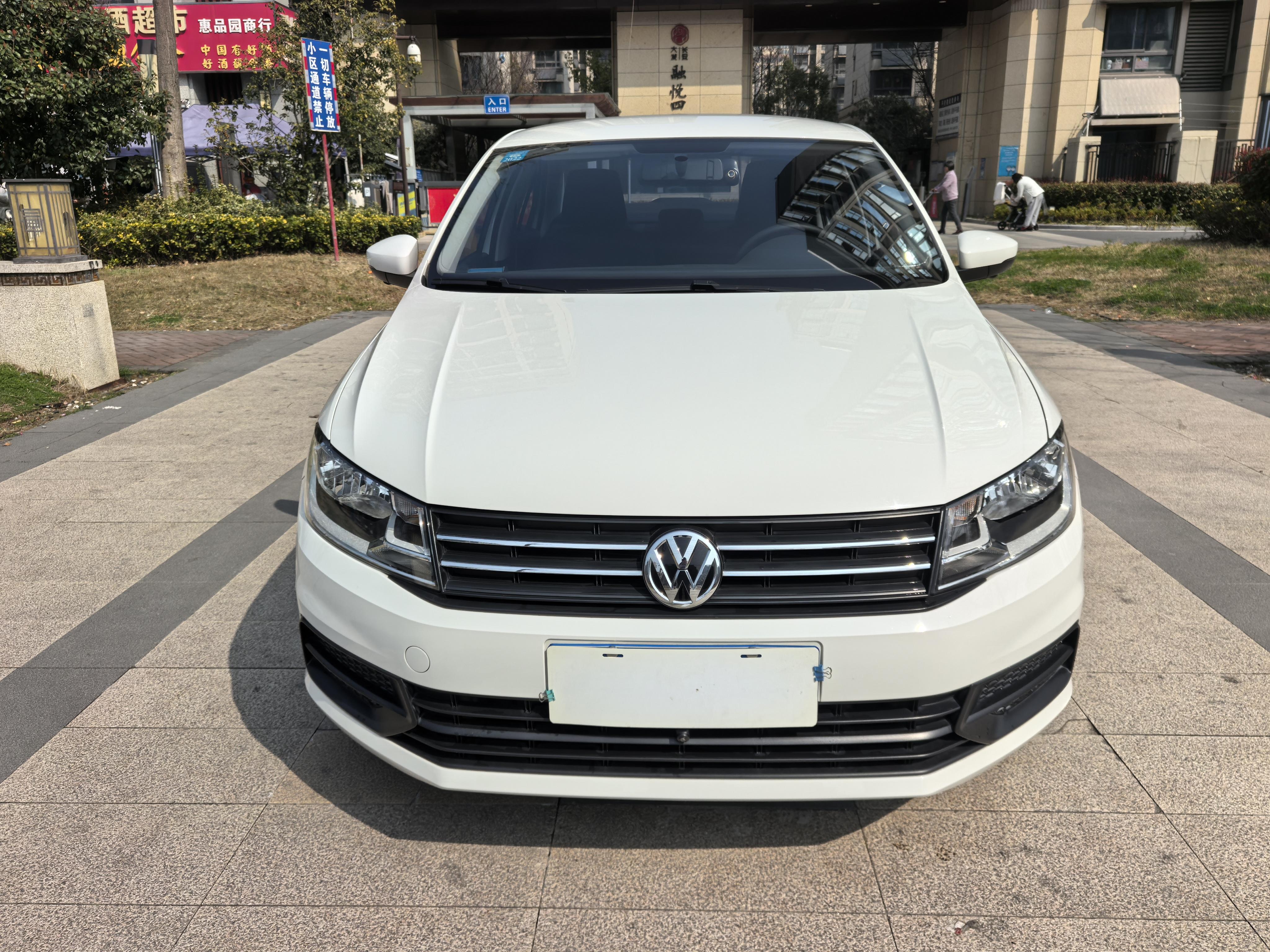 Volkswagen Santana 2019 thumb 12