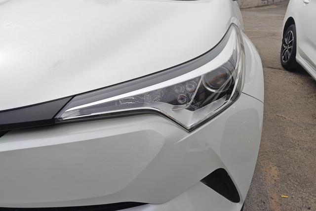 Toyota C-HR 2020 thumb 2