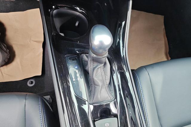 Toyota C-HR 2020 thumb 12