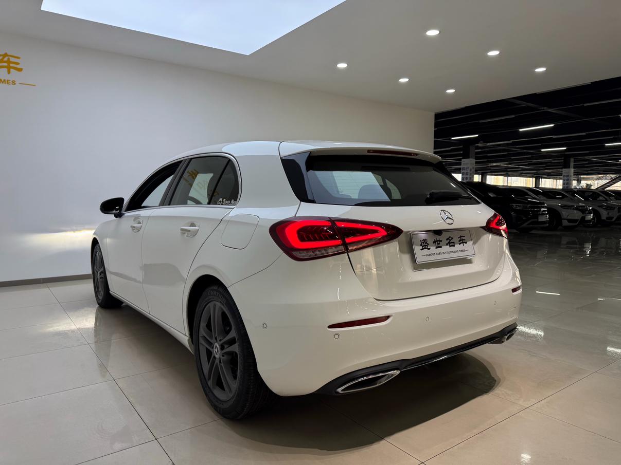 Mercedes-Benz A-Class 2019 thumb 2