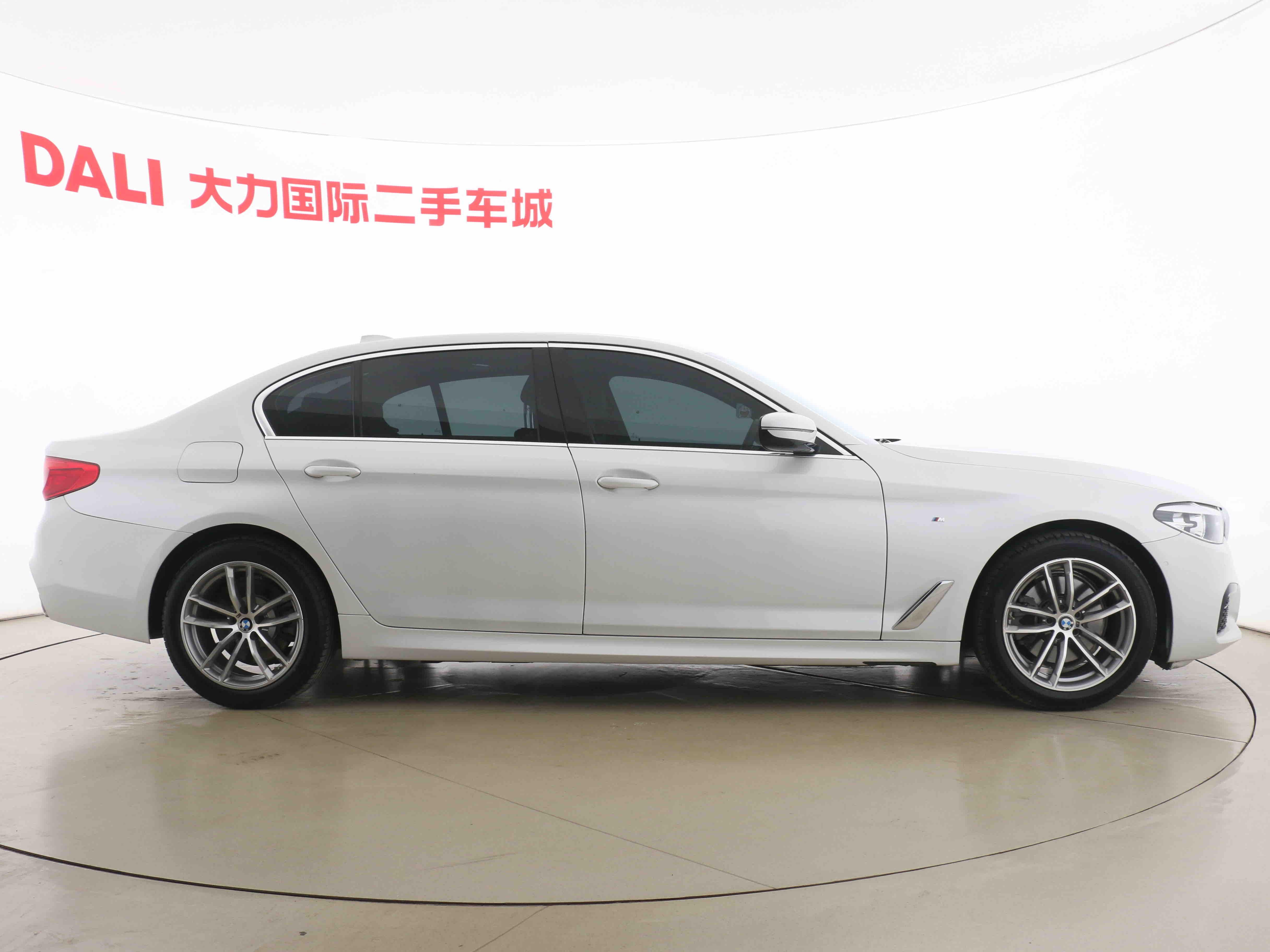BMW 5 серии 2020 thumb 5