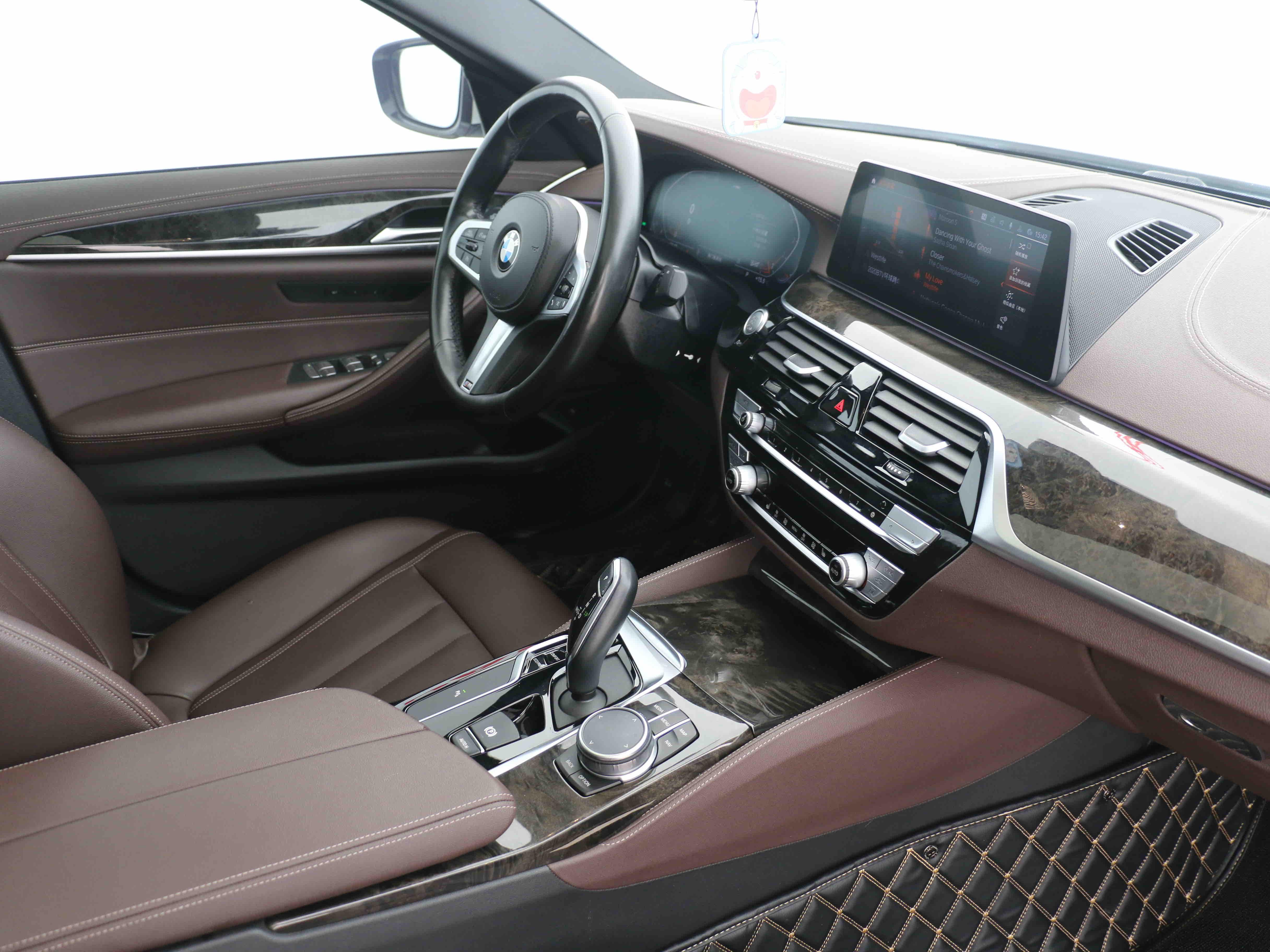 BMW 5 серии 2020 thumb 11