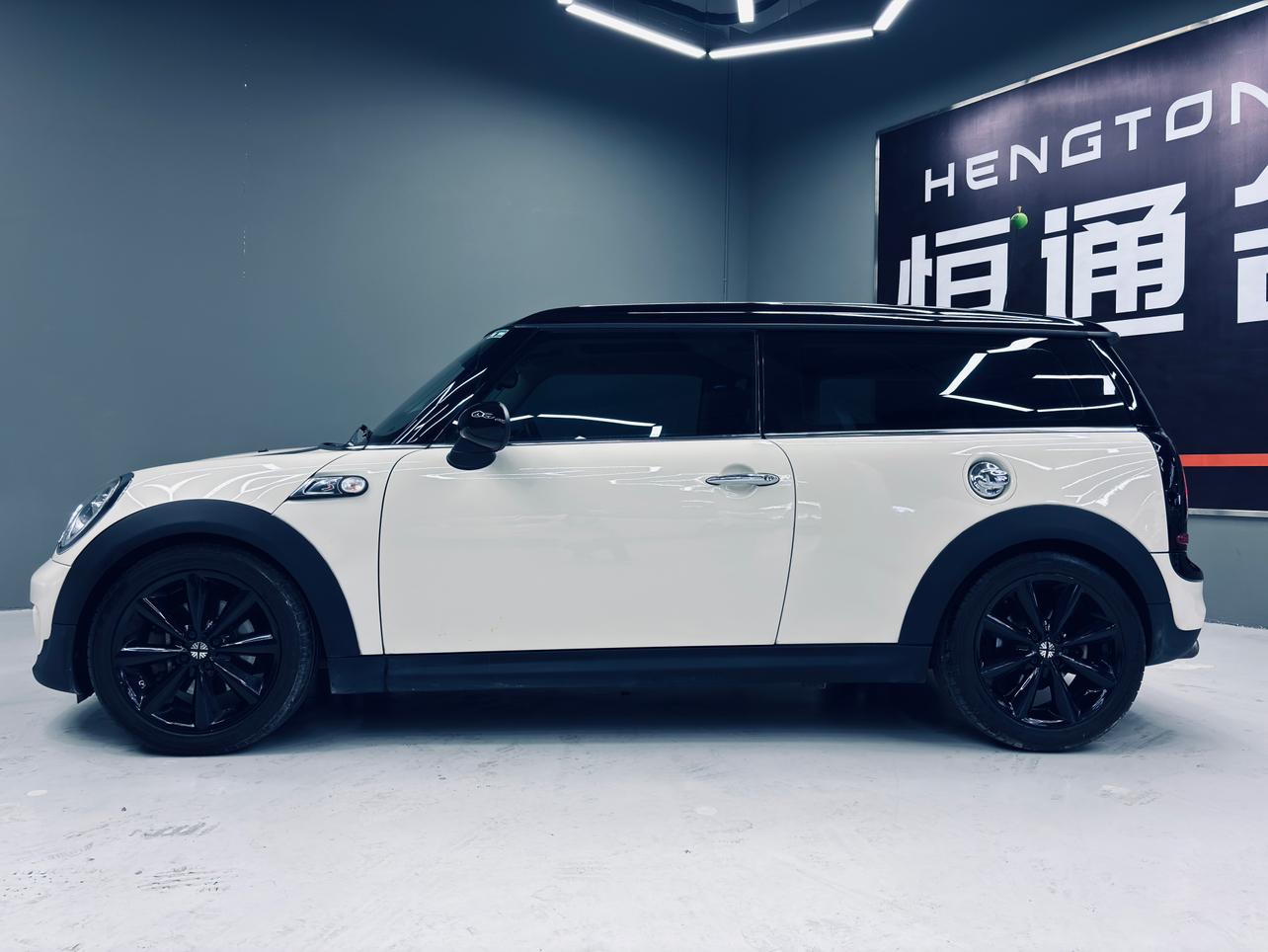 Mini Clubman 2012 thumb 10
