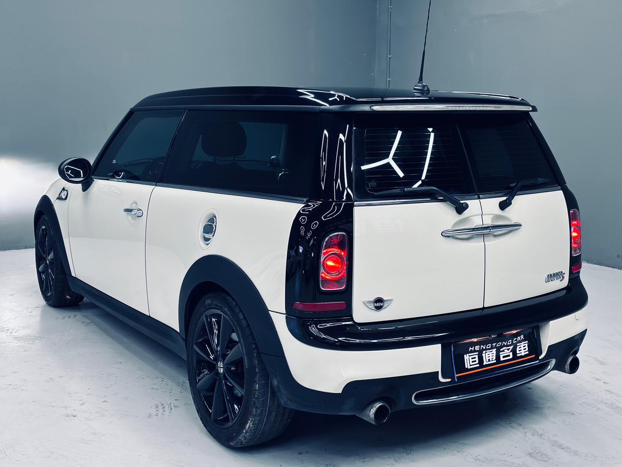 Mini Clubman 2012 thumb 11