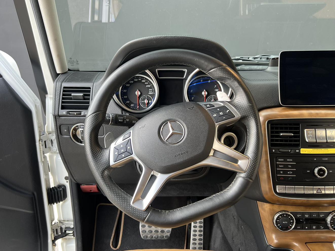 Mercedes-Benz G-Class 2018 thumb 12