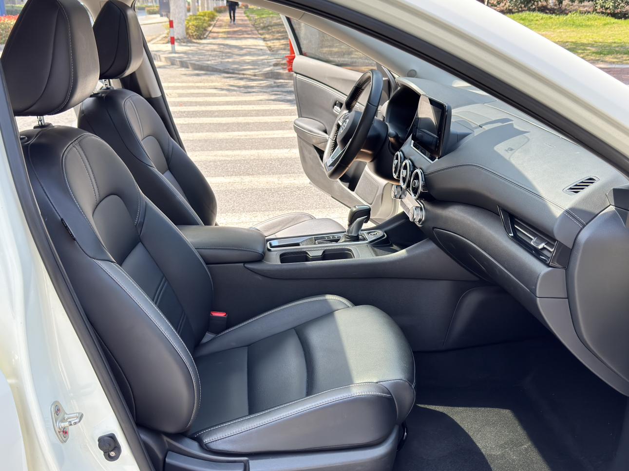 Nissan Sylphy 2021 thumb 11