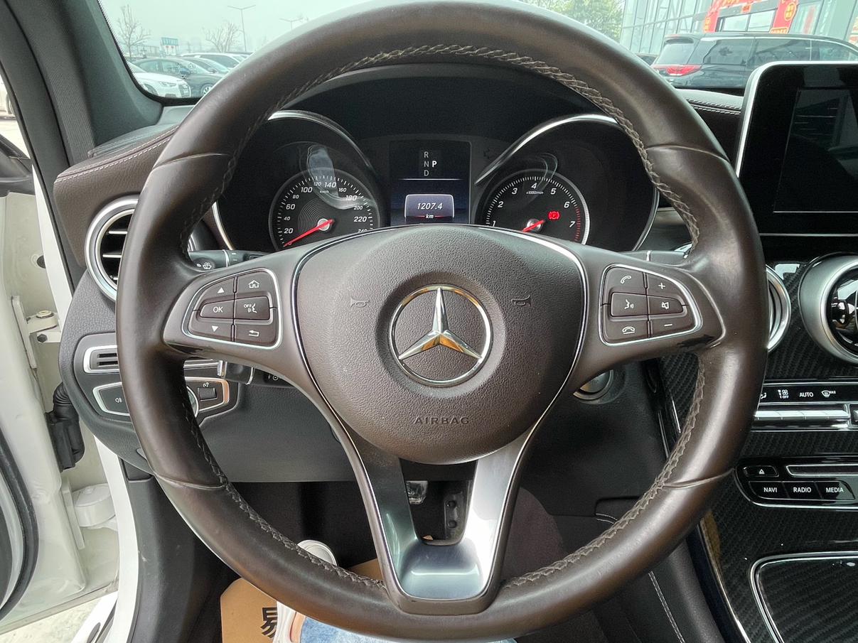 Mercedes-Benz GLC 2017 thumb 9