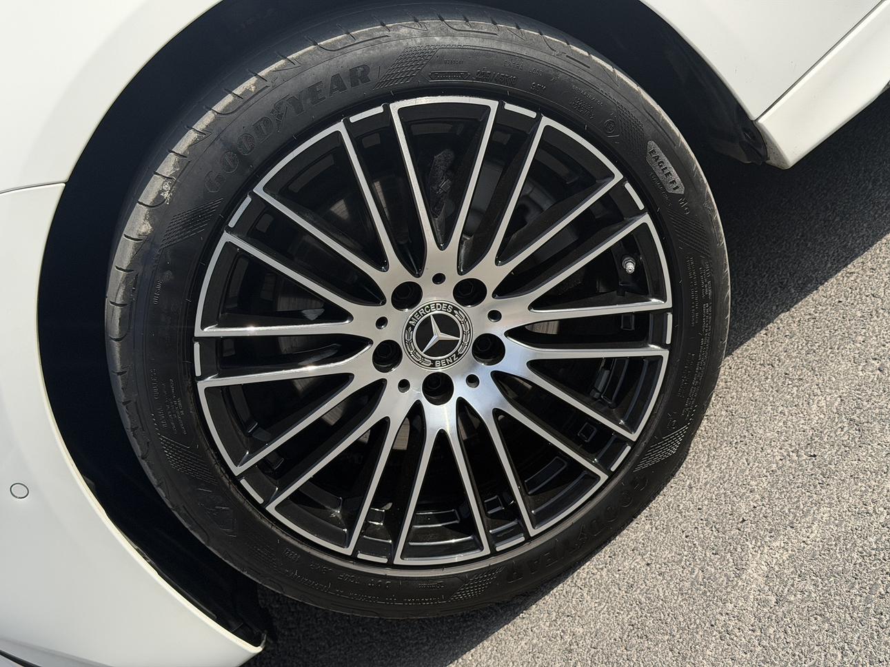 Mercedes-Benz C-Class 2023 thumb 7