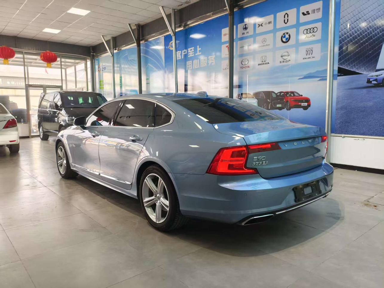 Volvo S90 2019 thumb 2