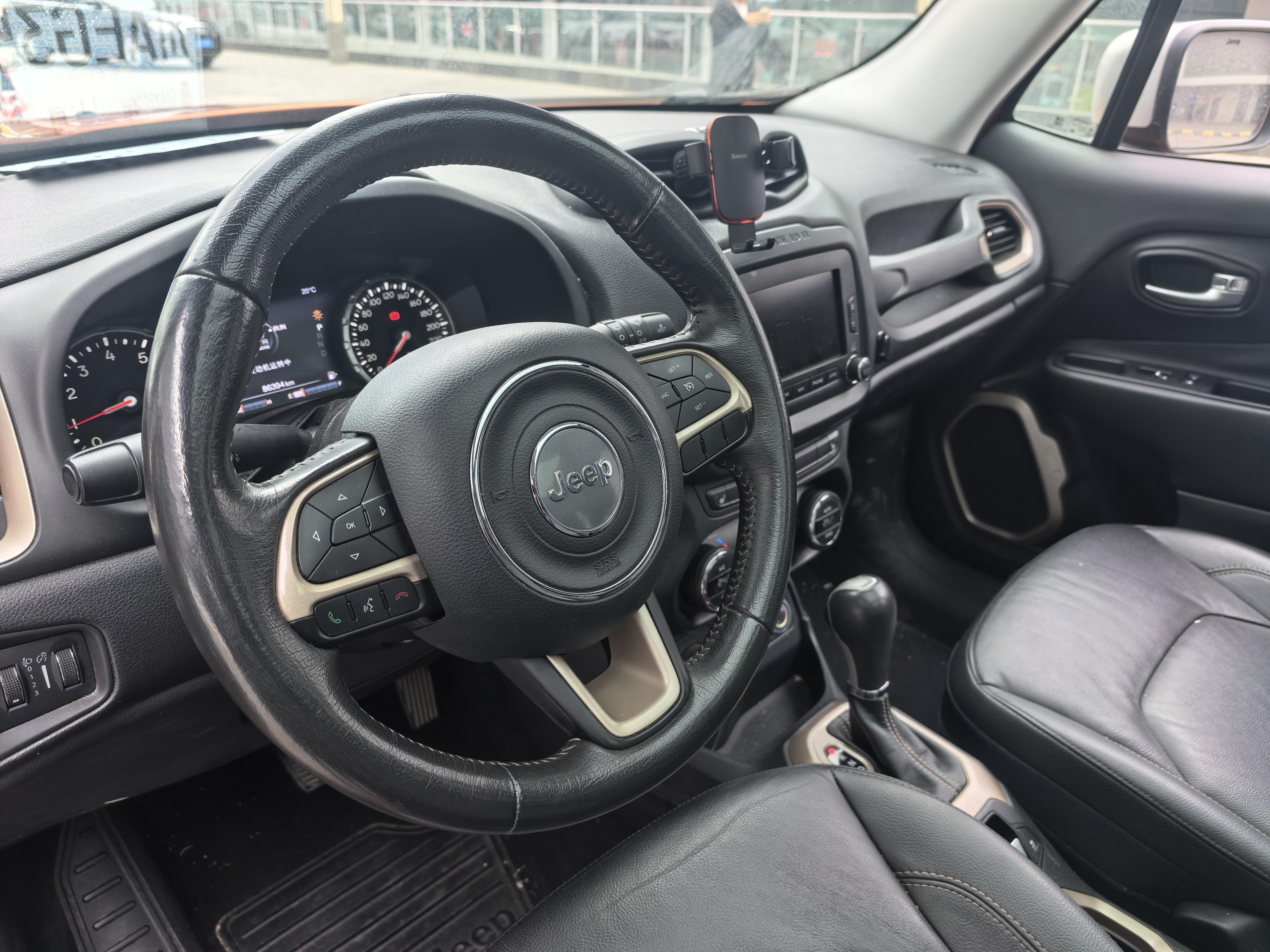 Jeep Renegade 2017 thumb 10