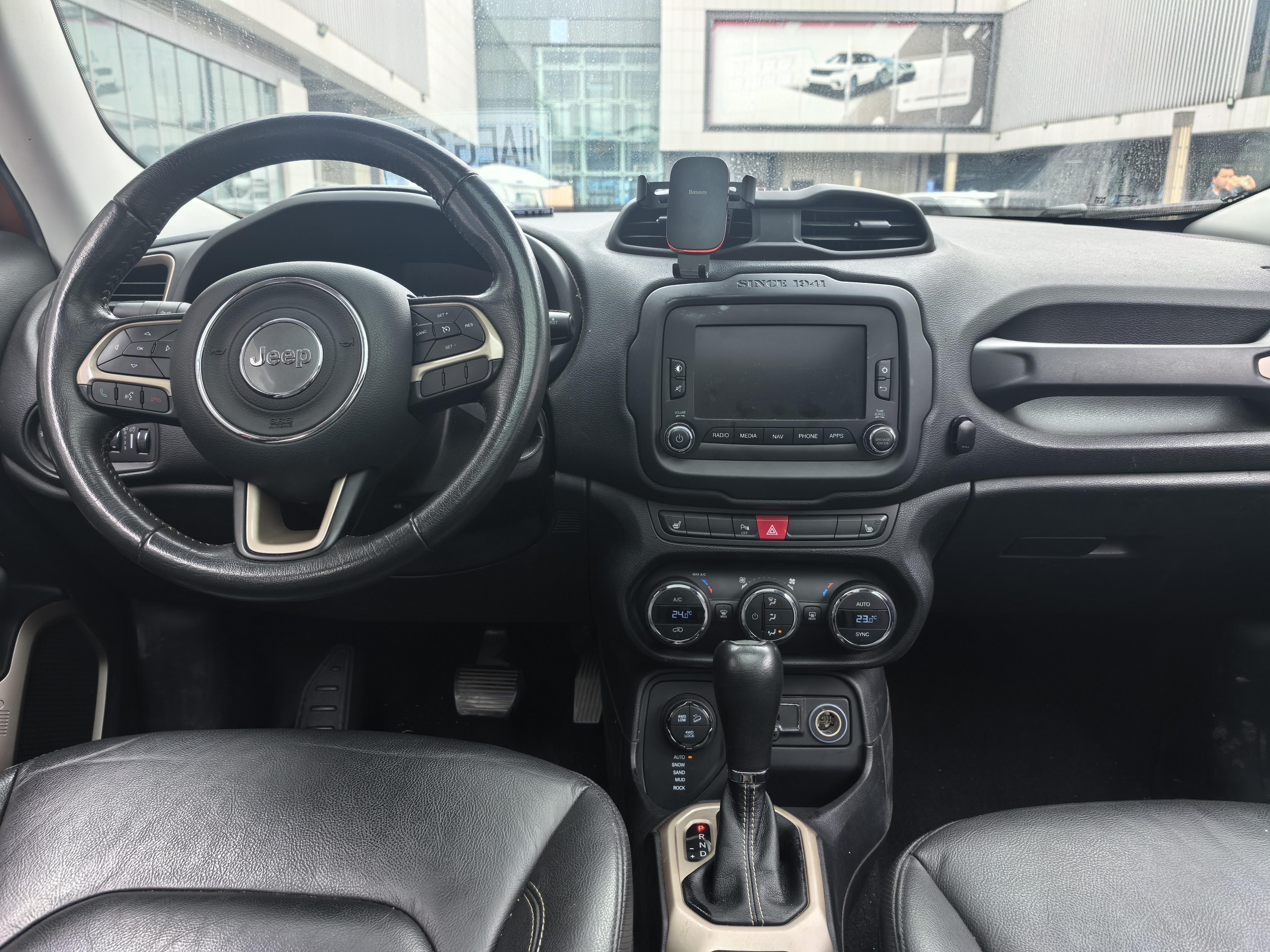 Jeep Renegade 2017 thumb 12