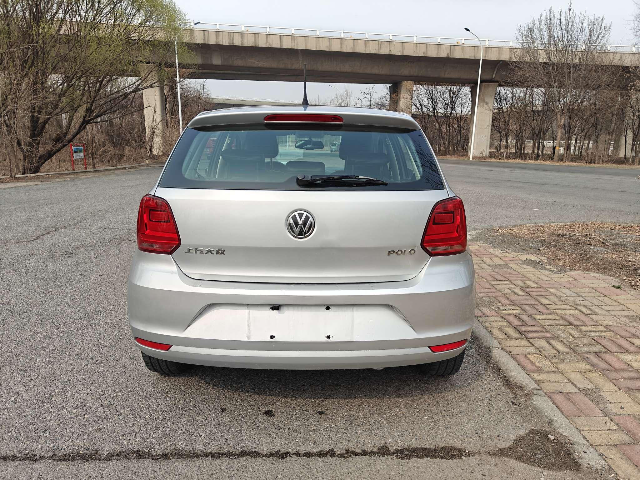 Volkswagen Polo 2016 thumb 4