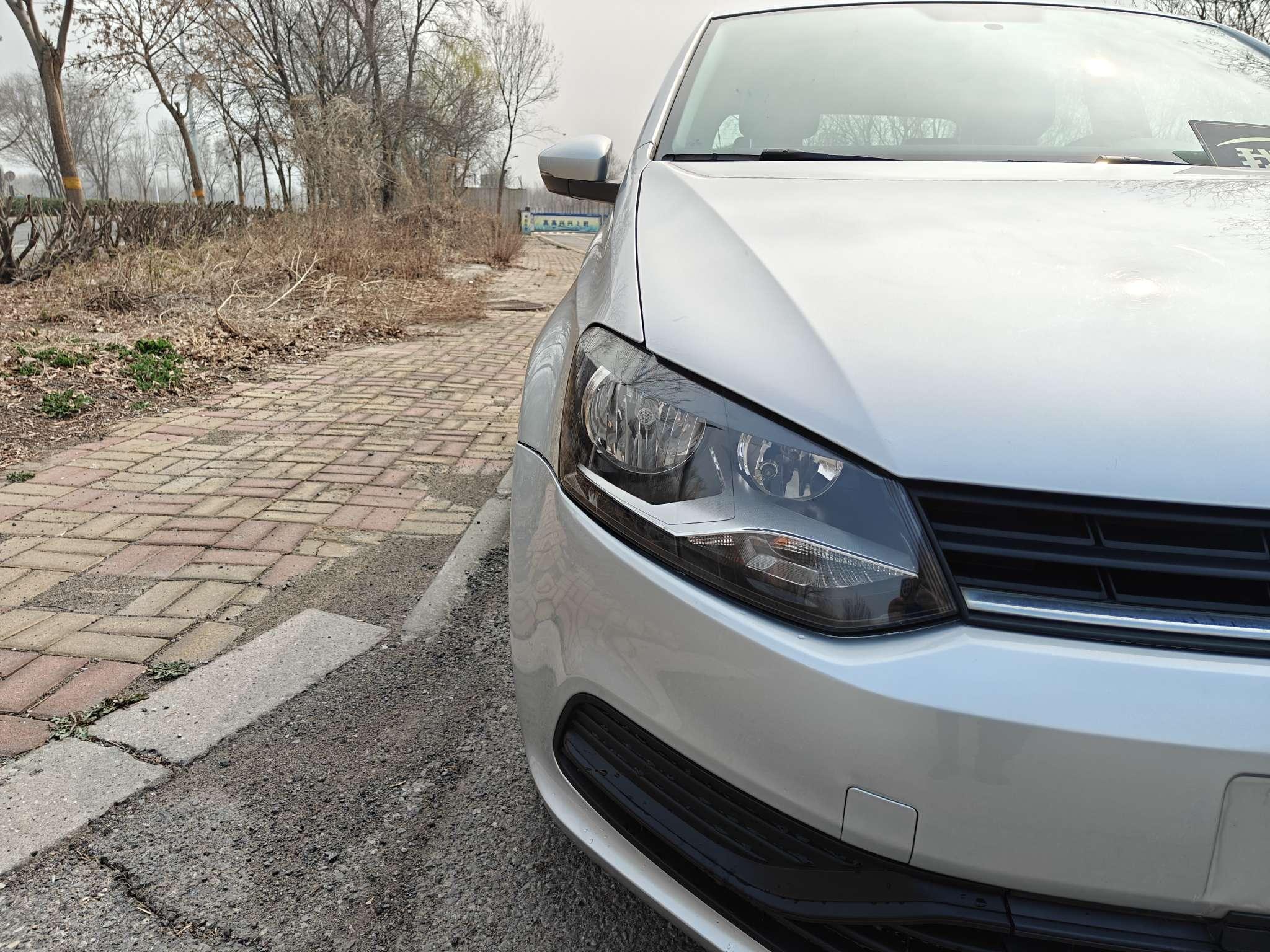 Volkswagen Polo 2016 thumb 6
